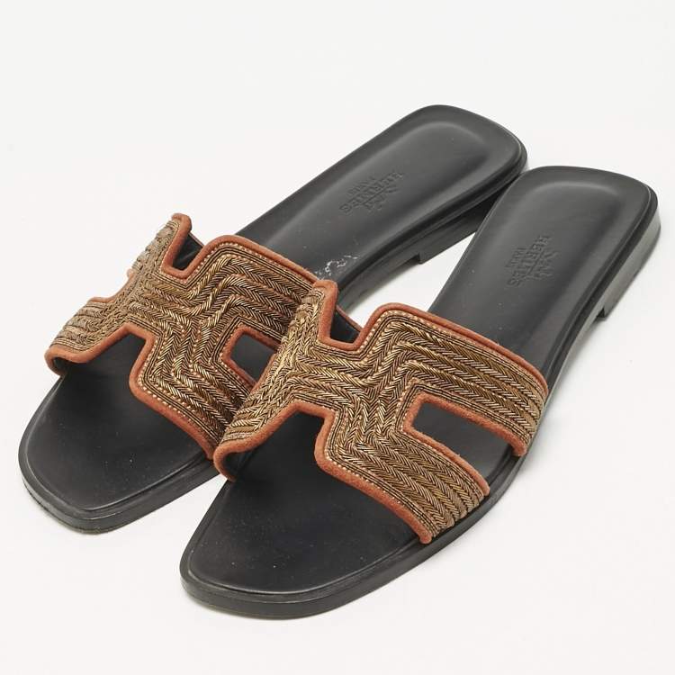 Pre Owned Hermes Gold/Black Suede Oran Dabka Flat Slides Size 38