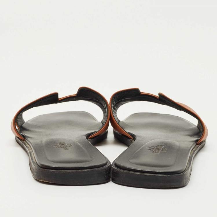 Pre Owned Hermes Brown Leather Oran Flat Slides Size 37.5