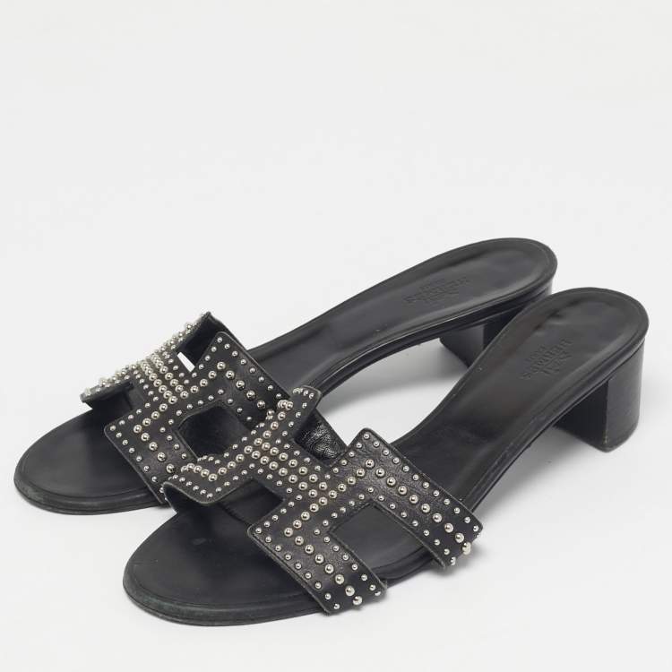 Pre Owned Hermes Black Leather Studded Oasis Slide Sandals Size 39.5