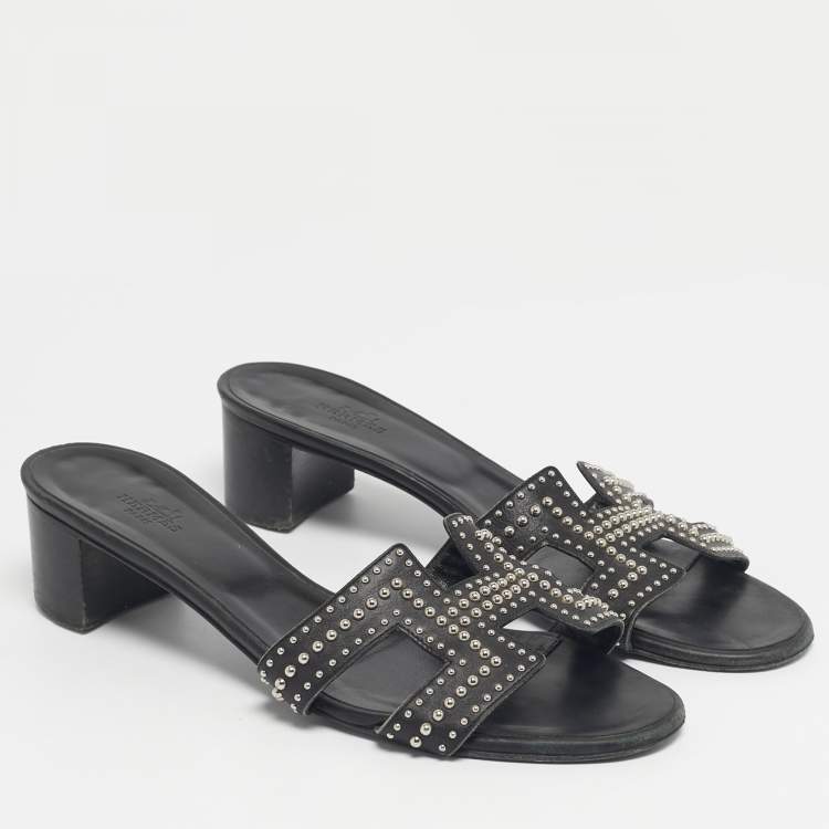 Pre Owned Hermes Black Leather Studded Oasis Slide Sandals Size 39.5