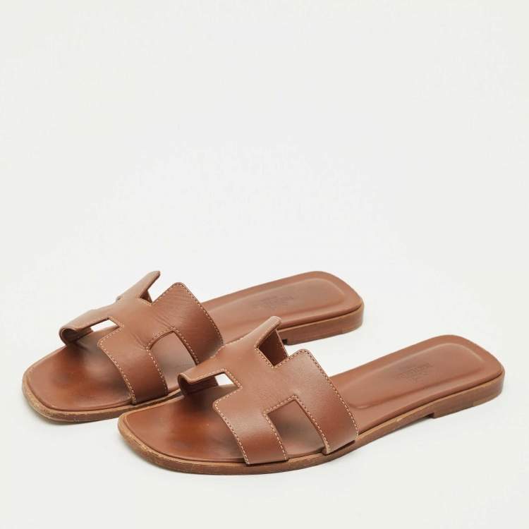 Pre Owned Hermes Brown Leather Oran Flat Slide Size 38.5