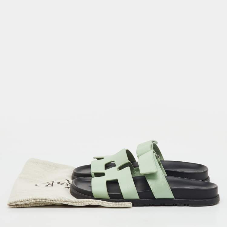 Pre Owned Hermes Mint Green Leather Chypre Flat Sandals Size 39