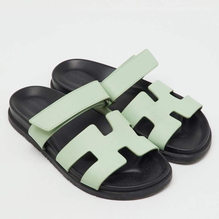 Pre Owned Hermes Mint Green Leather Chypre Flat Sandals Size 39