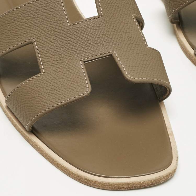 Pre Owned Hermes Brown Leather Oran Flat Slide Sandals Size 38.5