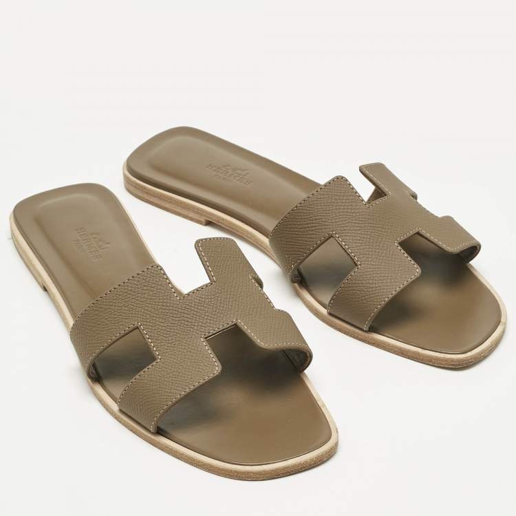 Pre Owned Hermes Brown Leather Oran Flat Slide Sandals Size 38.5