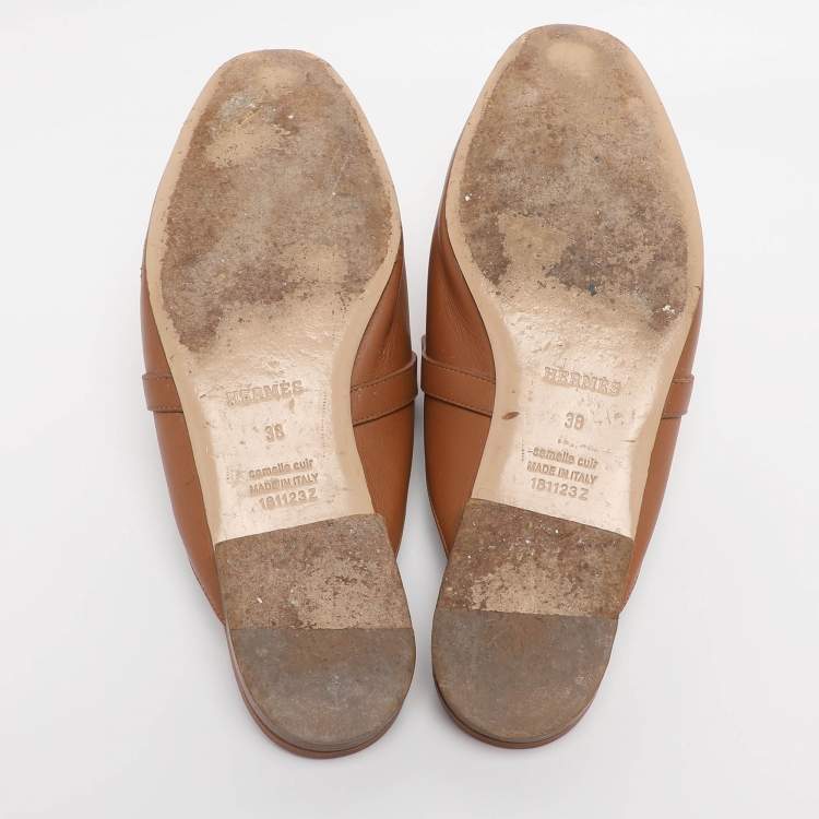 Pre Owned Hermes Naturel Leather Oz Flat Mules Size 38