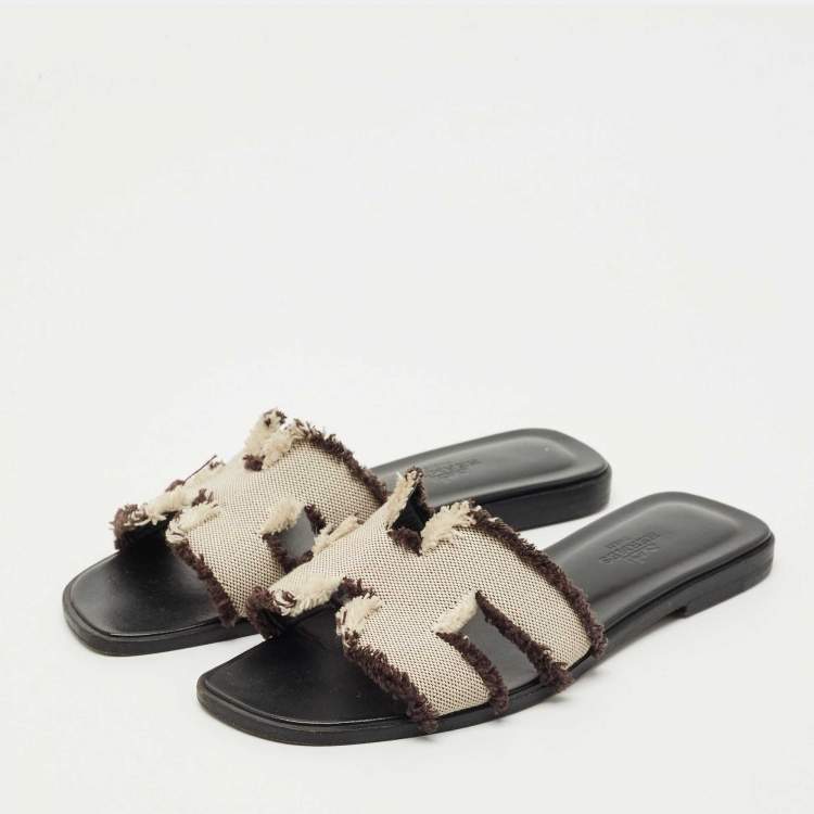 Pre Owned Hermes Brown/White Knit Fabric Oran Sandals Size 35