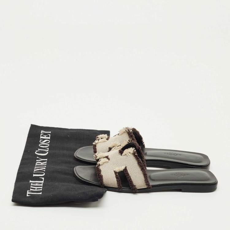 Pre Owned Hermes Brown/White Knit Fabric Oran Sandals Size 35
