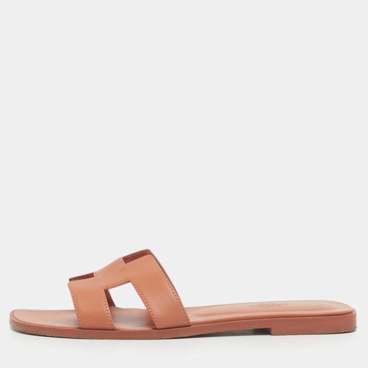 Pre Owned Hermes Orange Leather Oran Flat Slide Size 38.5