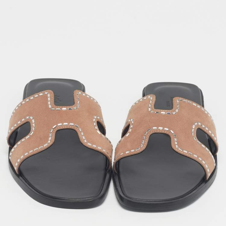 Pre Owned Hermès Brown Suede Oran Flat Slides Size 39