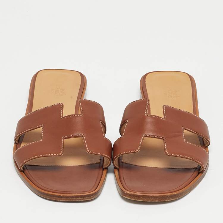 Pre Owned Hermes Brown Leather Oran Flat Slides Size 39