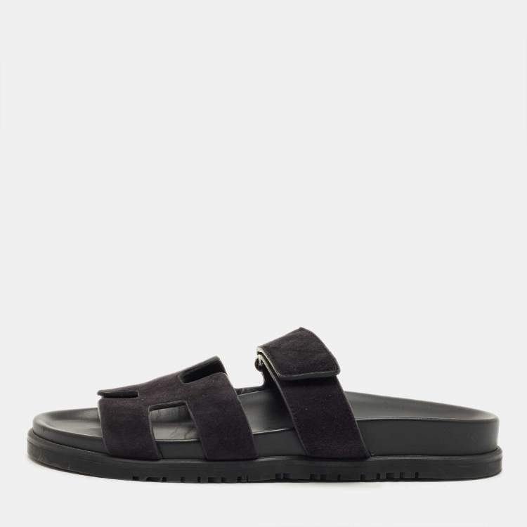 مملوكة مسبقًا Hermes Black Suede Chypre Flat Sandals Size 39