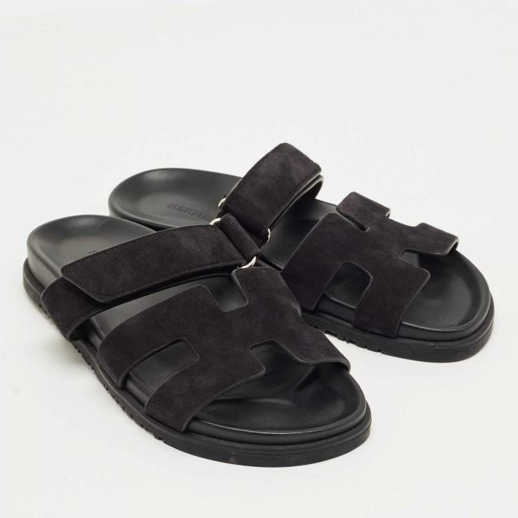 مملوكة مسبقًا Hermes Black Suede Chypre Flat Sandals Size 39