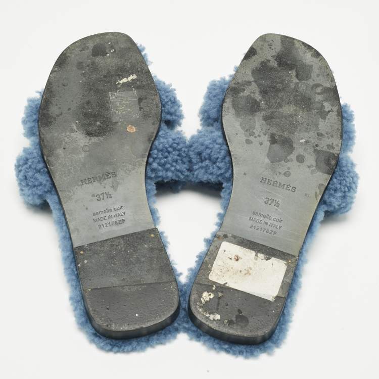 Pre Owned Hermes Blue Shearling Fur Oran Flat Slides Size 37.5