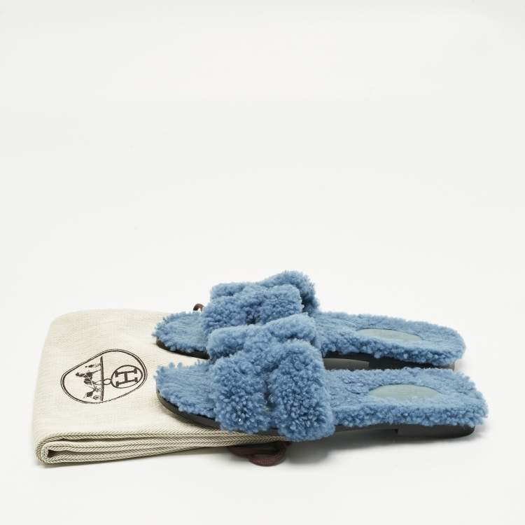 Pre Owned Hermes Blue Shearling Fur Oran Flat Slides Size 37.5