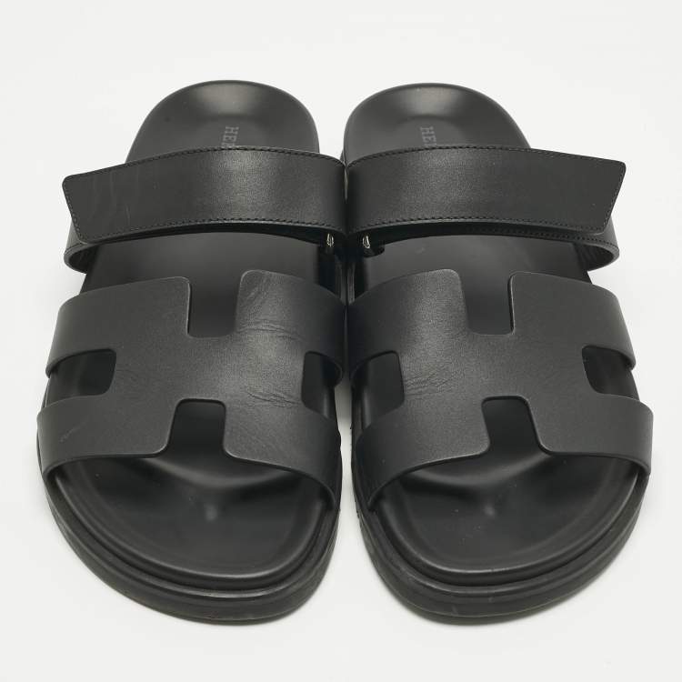 Pre Owned Hermes Black Leather Chypre Flat Sandals Size 40.5