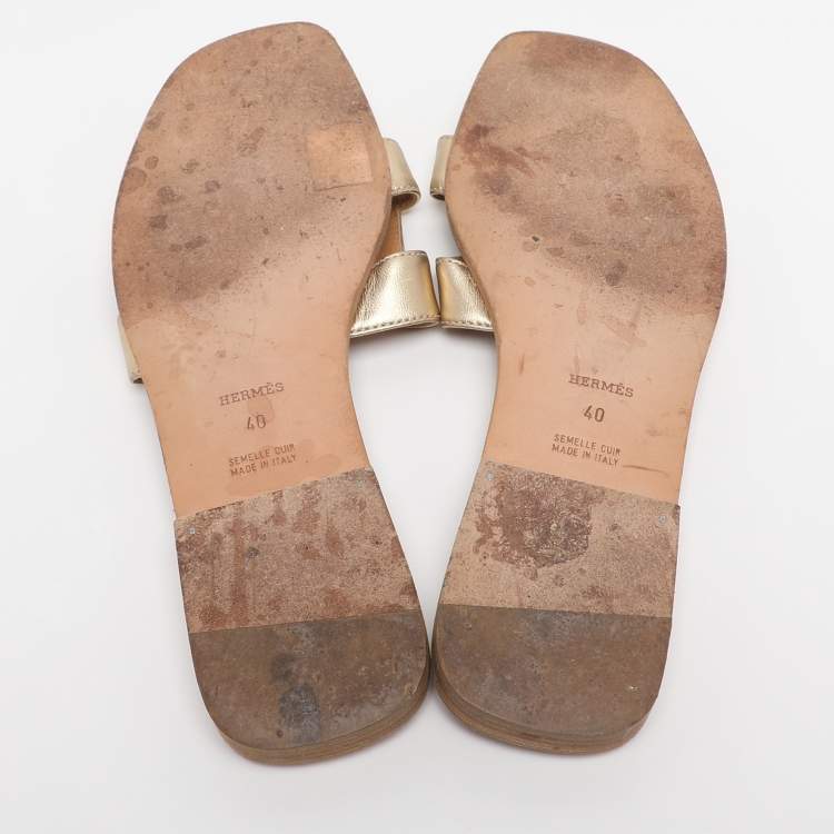 Pre Owned Hermes Gold Leather Oran Flat Slides Size 40