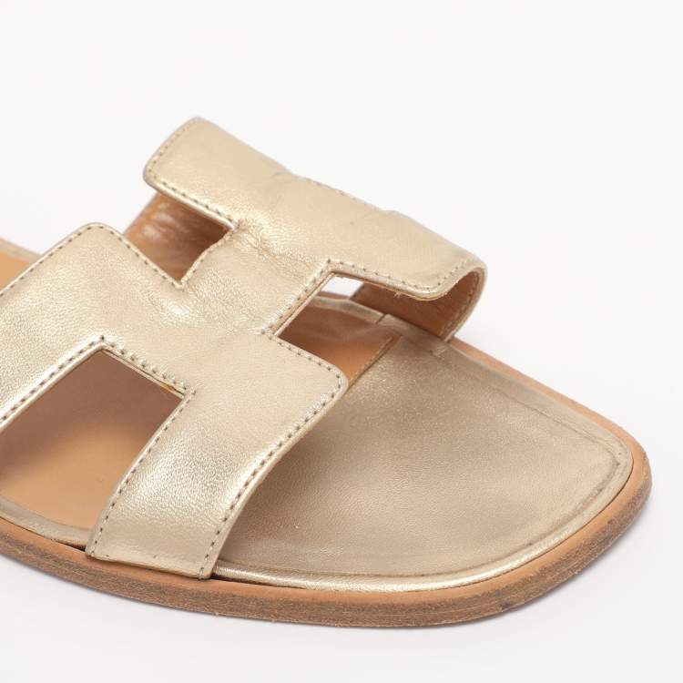Pre Owned Hermes Gold Leather Oran Flat Slides Size 40