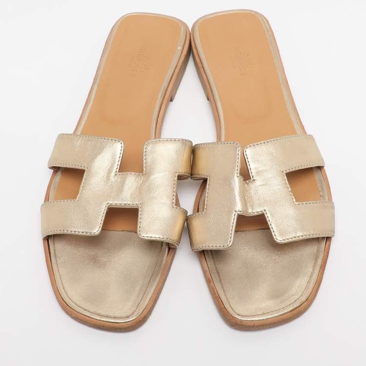 Pre Owned Hermes Gold Leather Oran Flat Slides Size 40