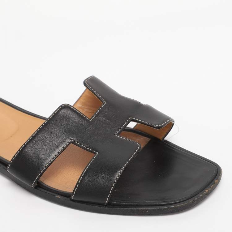 Pre Owned Hermes Black Leather Oran Flat Slides Size 40.5