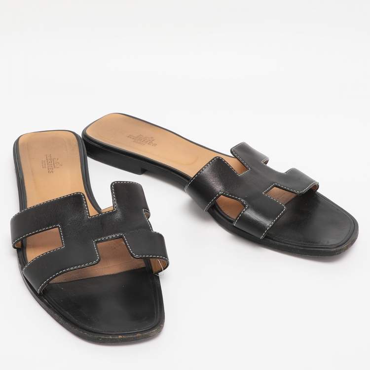 Pre Owned Hermes Black Leather Oran Flat Slides Size 40.5