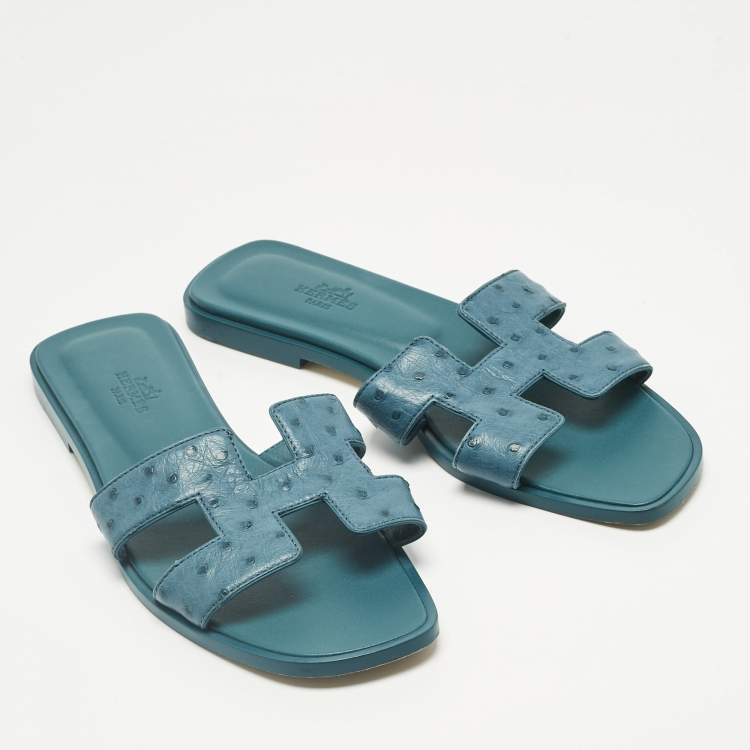 Pre Owned Hermes Blue Ostrich Leather Oran Flat Slide Size 38