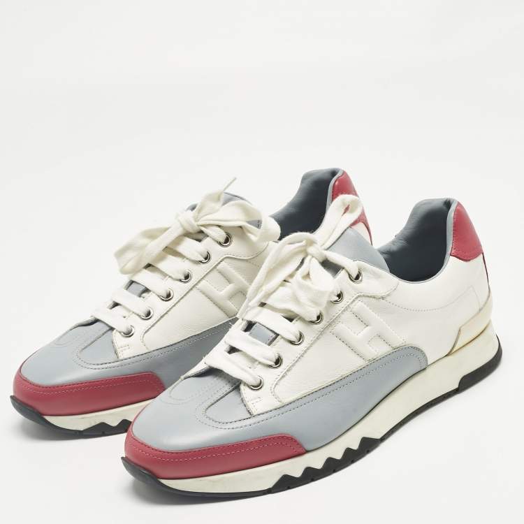 مملوكة مسبقًا حذاء رياضي هيرمس ترايل جلد أبيض منخفض من أعلى مقاس 39