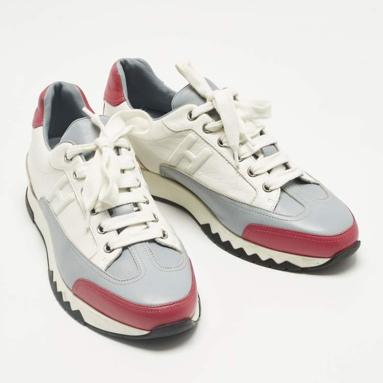 مملوكة مسبقًا حذاء رياضي هيرمس ترايل جلد أبيض منخفض من أعلى مقاس 39