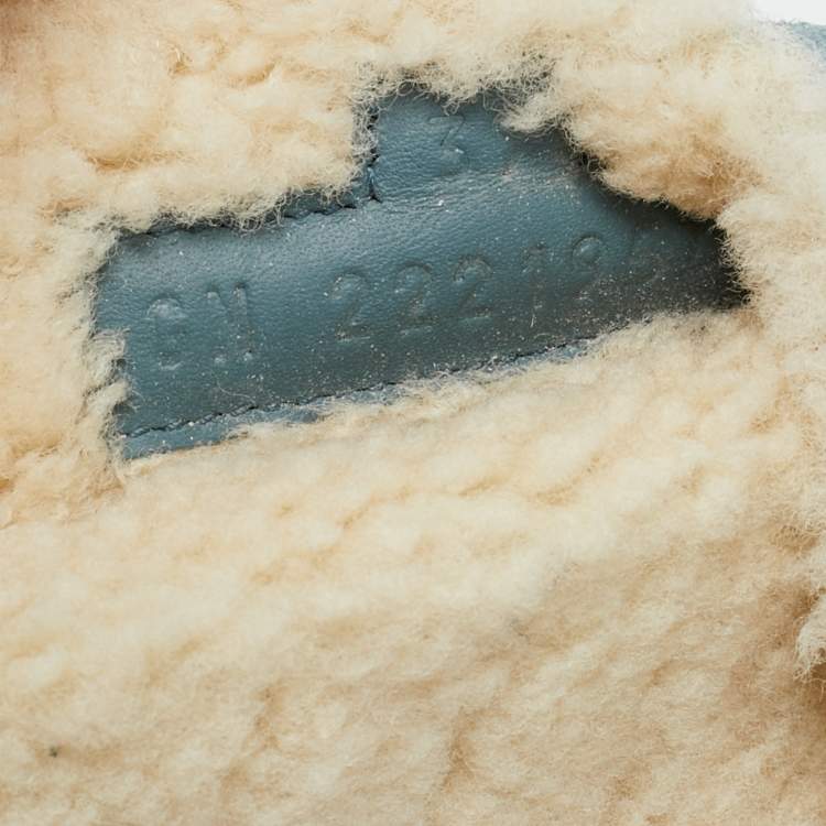 Pre Owned Hermes Blue Shearling Fur and Suede Chypre Slide Sandals Size 39