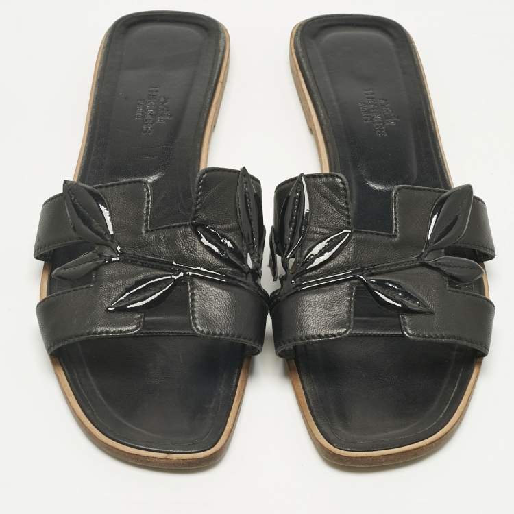 Pre Owned Hermes Black Leather Laurel Oran Flat Slide Size 39