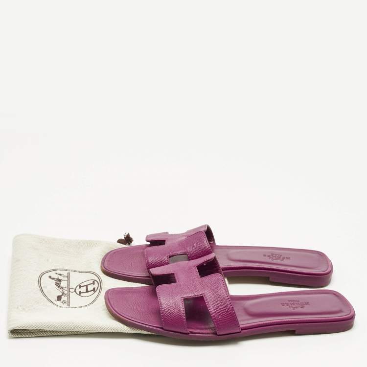 مملوكة مسبقًا Hermes Purple Leather Oran Flat Slides Size 38