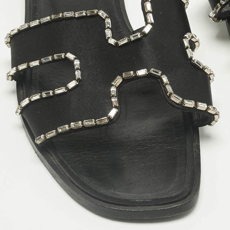 مملوكة مسبقًا Hermes Black Satin Crystal Embellished Oran Flat Slides Size 39