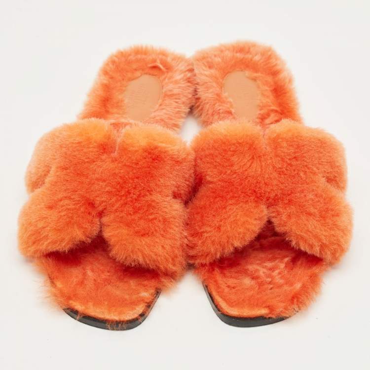 Pre Owned Hermes Orange Shearling Fur Oran Flat Slides Size 39.5