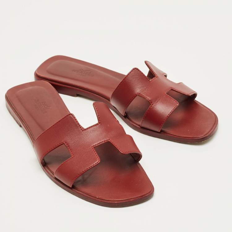 Pre Owned Hermes Burgundy Leather Oran Flat Slides Size 38.5
