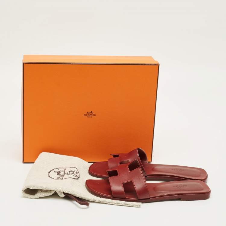 Pre Owned Hermes Burgundy Leather Oran Flat Slides Size 38.5