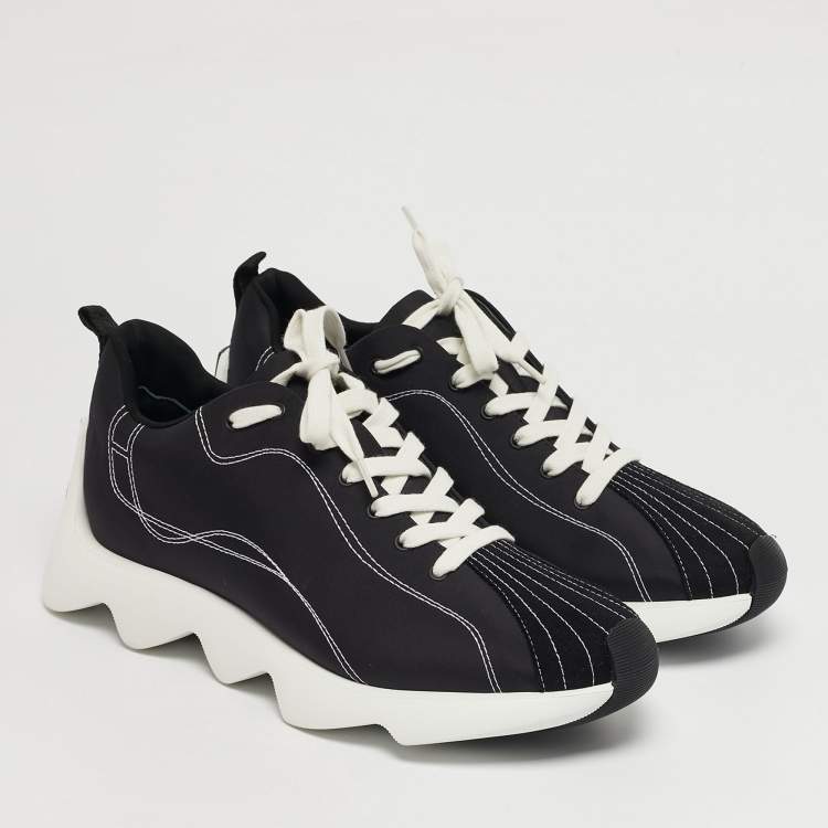 مملوكة مسبقًا Hermes Envol Size 39 Black Canvas and Suede Low Top Sneakers