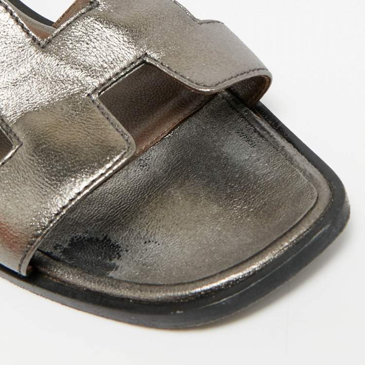 Pre Owned Hermes Oran Size 37 Metallic Leather Flat Slides