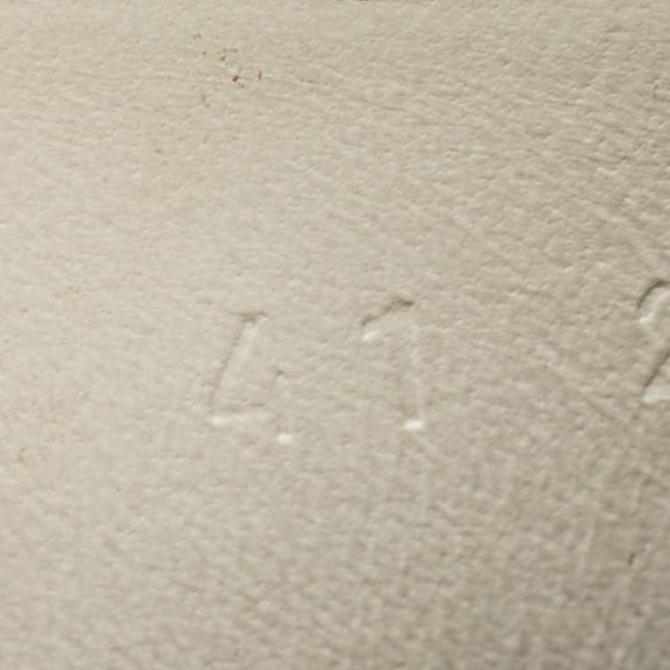 Pre Owned Hermes Edith Size 41 White Leather Flat Sandals