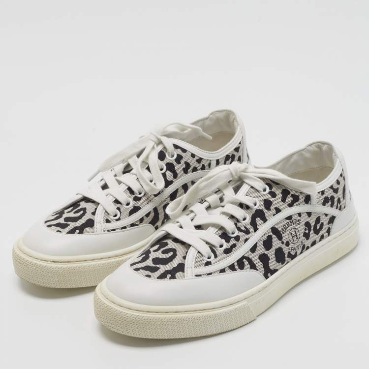 Pre Owned Hermes Get Size 38.5 White/Black Canvas and Leather Lace Up Sneakers