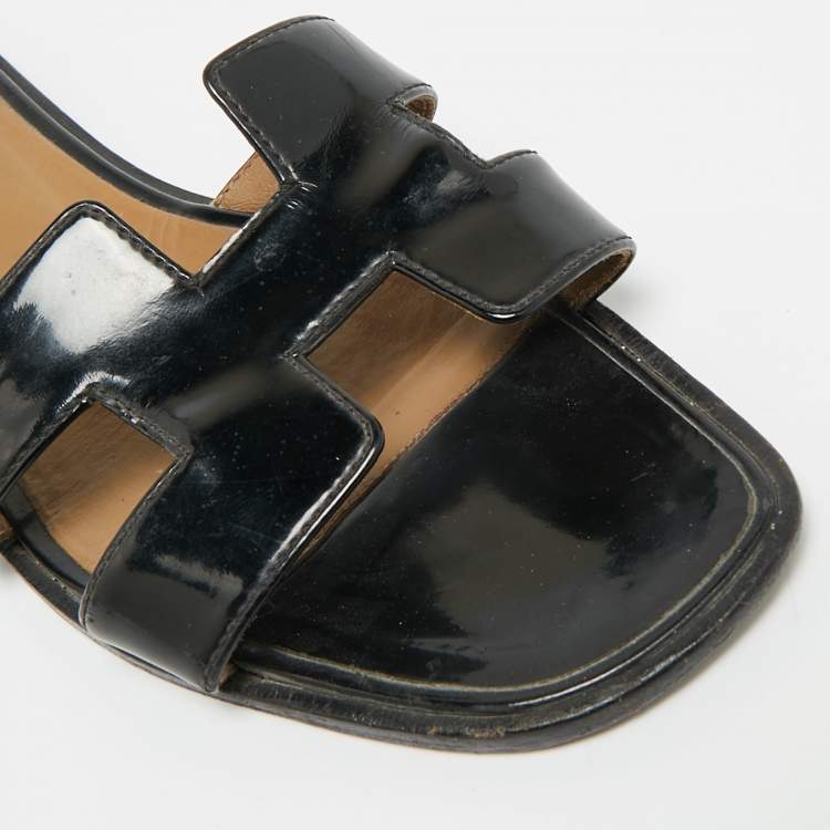 Pre Owned Hermes Oran Size 38 Black Patent Leather Flat Slides
