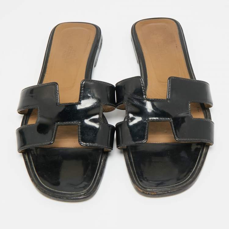 Pre Owned Hermes Oran Size 38 Black Patent Leather Flat Slides