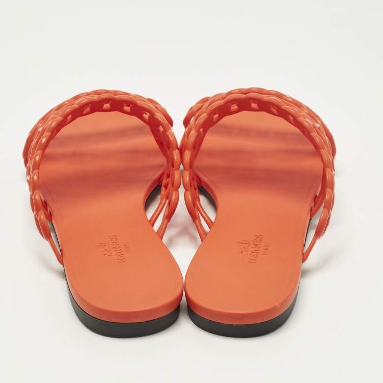 Pre Owned Hermes Chain d'Ancre Size 38 Orange Rubber Flat Slides 