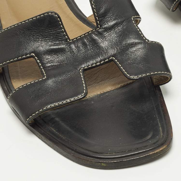 Pre Owned Hermes Oran Size 37 Black Leather Flat Slide