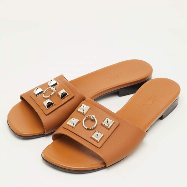 Pre Owned Hermes Dune Bois Size 37.5 Tan Leather Flat Slide Sandals