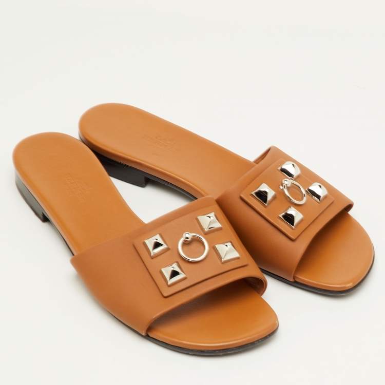 Pre Owned Hermes Dune Bois Size 37.5 Tan Leather Flat Slide Sandals