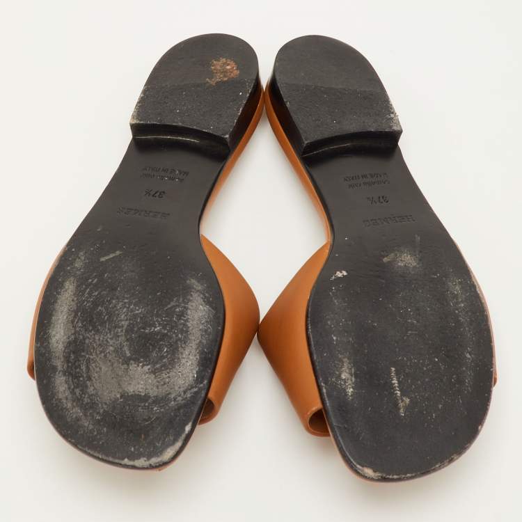 Pre Owned Hermes Dune Bois Size 37.5 Tan Leather Flat Slide Sandals