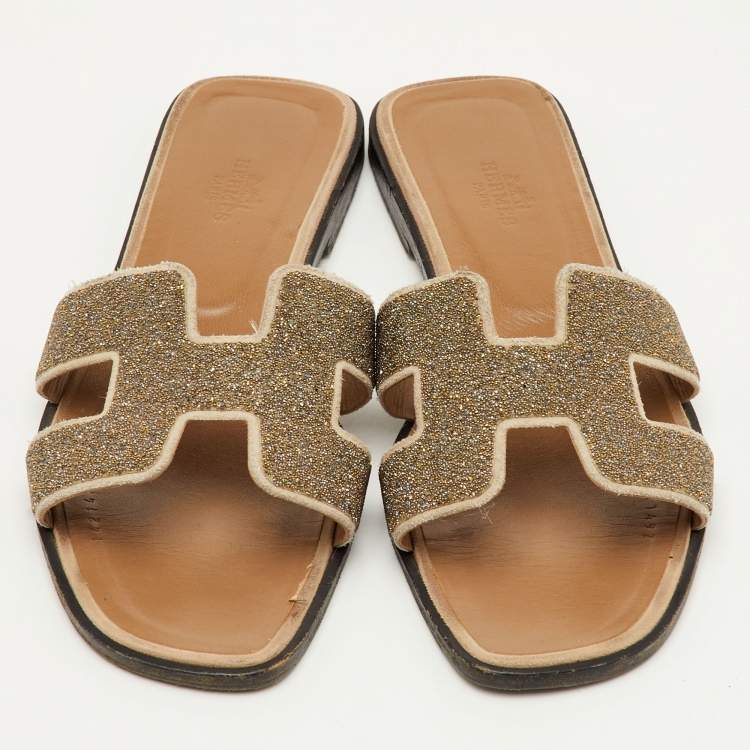 Pre Owned Hermes Oran Size 39 Grey Glitter and Suede Flat Slide Sandals