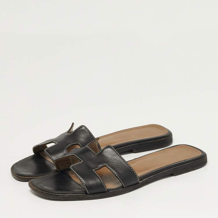 Pre Owned Hermes Oran Size 37.5 Black Leather Flat Slide