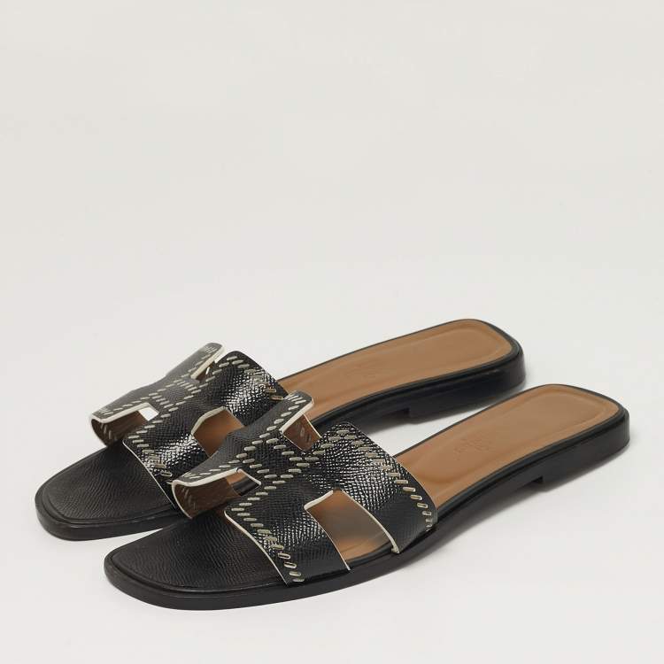 Pre Owned Hermès Oran Size 38.5 Black Perforated Patent Leather Flat Slides