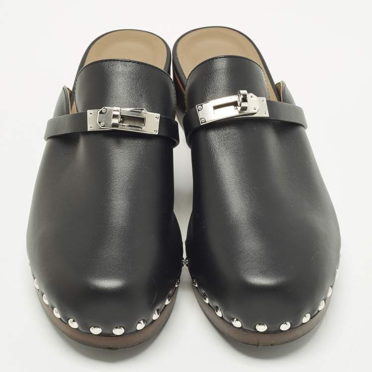 Pre Owned Hermès Carlotta Size 39 Black Leather Mules